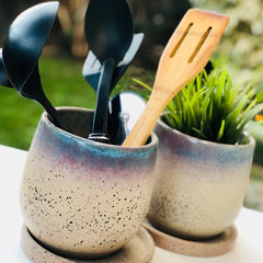 Khan Stony Pottery Holder